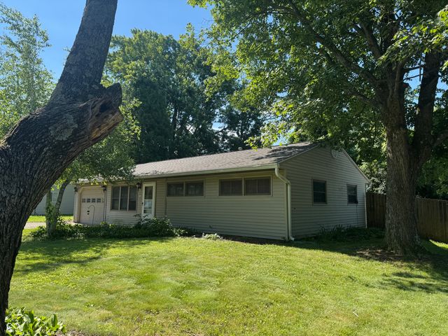 117 W Hoosier Street, Bloomington, IN 47403