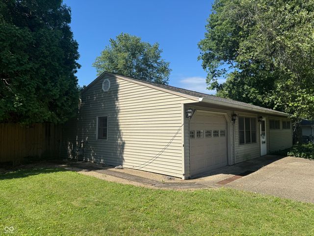 117 W Hoosier Street, Bloomington, IN 47403