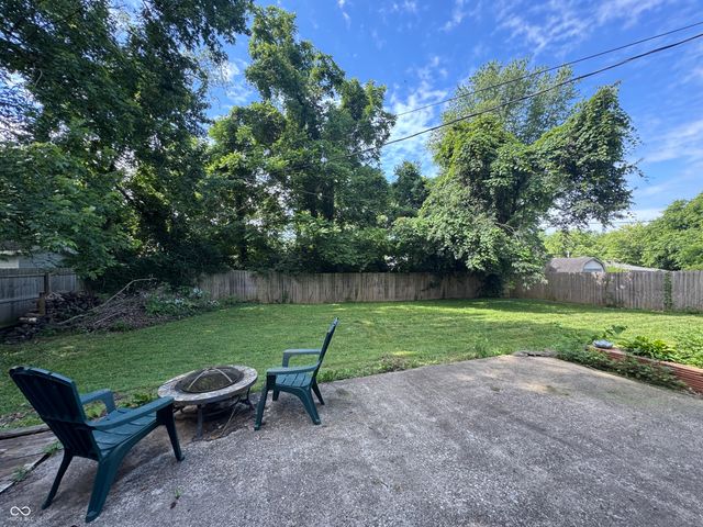 117 W Hoosier Street, Bloomington, IN 47403