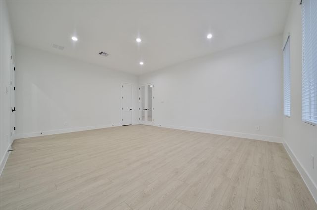 316 Louvenia Court, Pinehurst, TX 77362