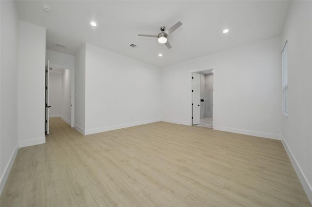 316 Louvenia Court, Pinehurst, TX 77362