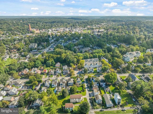 412 FAIRVIEW DR, Wayne, PA 19087