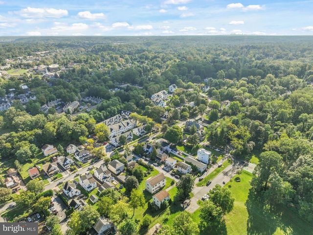 412 FAIRVIEW DR, Wayne, PA 19087