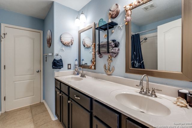 2739 Summit View, San Antonio, TX 78261