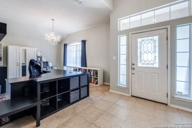 2739 Summit View, San Antonio, TX 78261