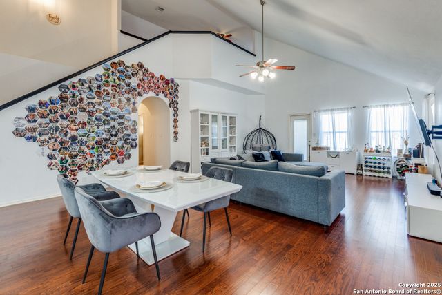 2739 Summit View, San Antonio, TX 78261