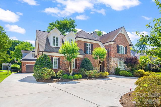 2427 Danbury Street, Charlotte, NC 28211