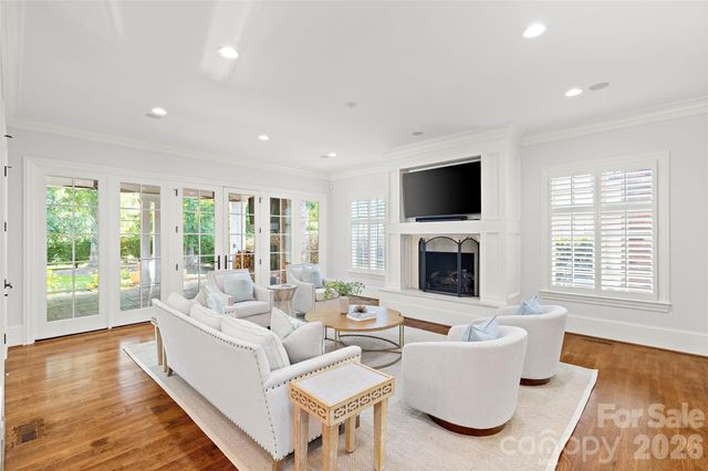 2427 Danbury Street, Charlotte, NC 28211