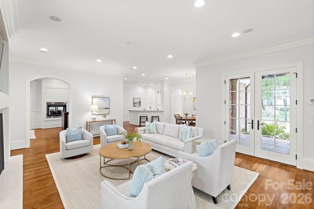 2427 Danbury Street, Charlotte, NC 28211