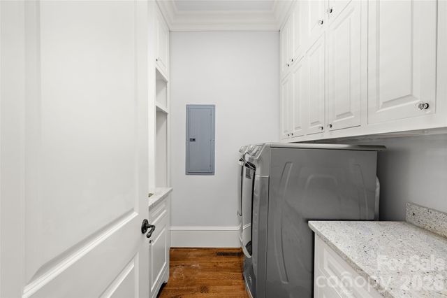 2427 Danbury Street, Charlotte, NC 28211