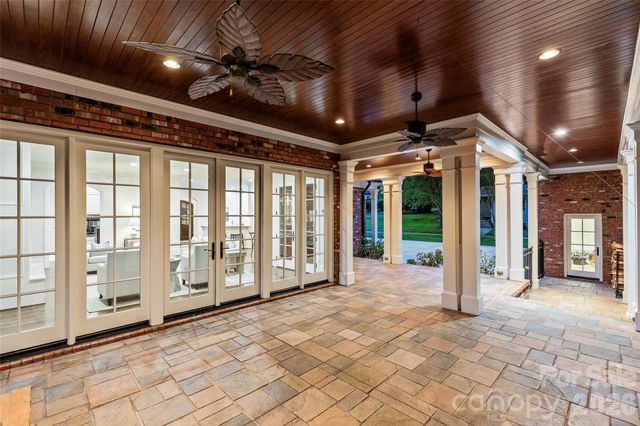 2427 Danbury Street, Charlotte, NC 28211