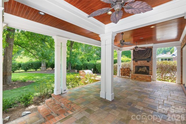 2427 Danbury Street, Charlotte, NC 28211