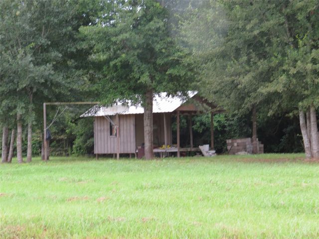 709 County Road 3554, Cleveland, TX 77327