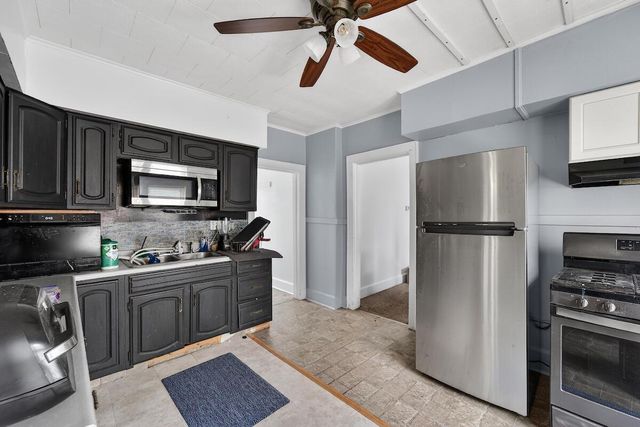 3828 14th AVENUE, Kenosha, WI 53140