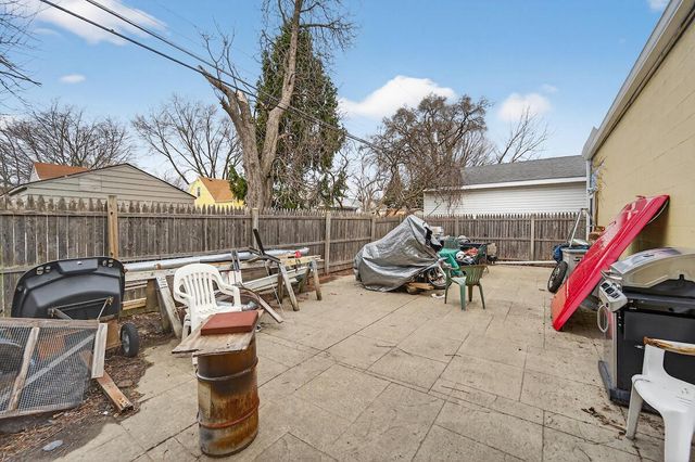 3828 14th AVENUE, Kenosha, WI 53140