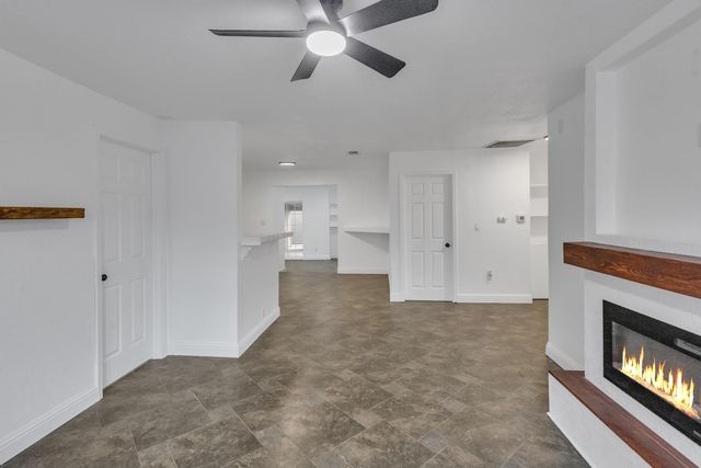 2360 Finland Ave, Stockton, CA 95205