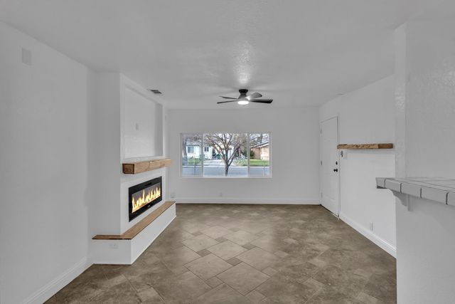 2360 Finland Ave, Stockton, CA 95205