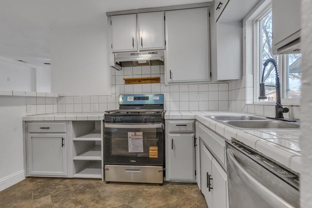 2360 Finland Ave, Stockton, CA 95205