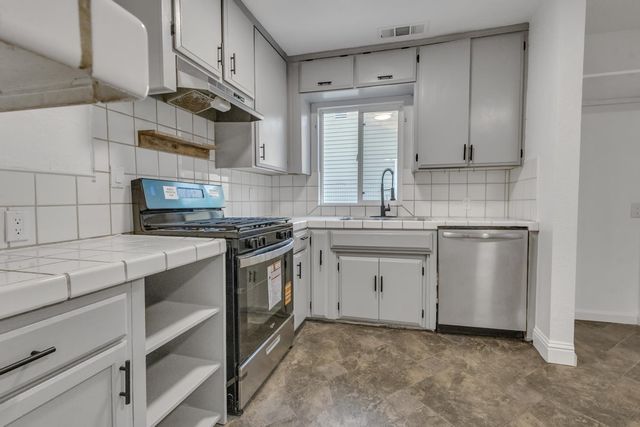 2360 Finland Ave, Stockton, CA 95205