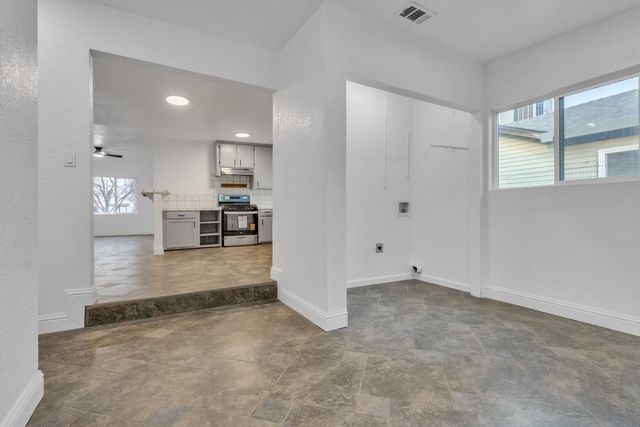 2360 Finland Ave, Stockton, CA 95205