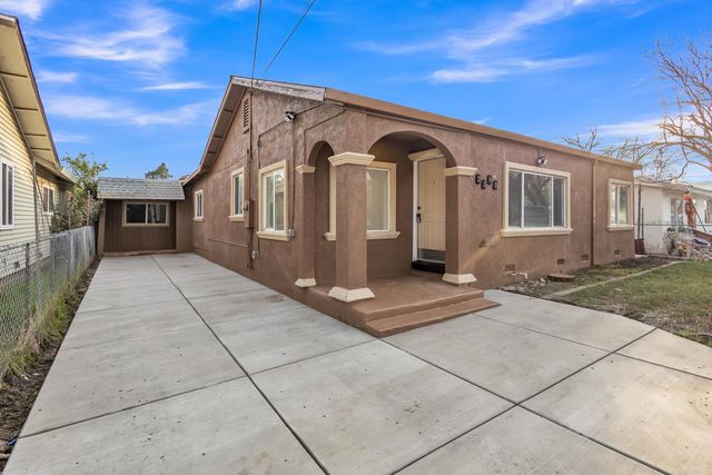 2360 Finland Ave, Stockton, CA 95205