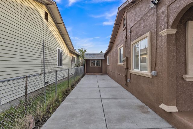 2360 Finland Ave, Stockton, CA 95205