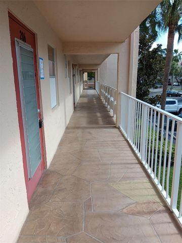 1035 Country Club Drive 206, Margate, FL 33063