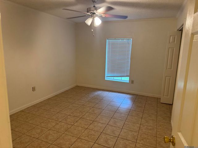26003 Shadow Brook Ave, Denham Springs, LA 70826