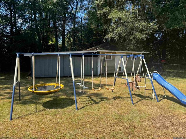 26003 Shadow Brook Ave, Denham Springs, LA 70826