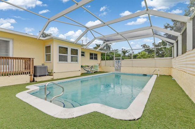 2205 DIXIE AVENUE, Punta Gorda, FL 33950