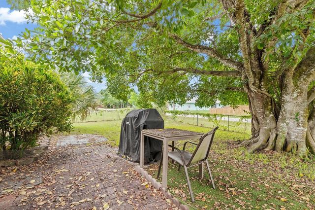 2205 DIXIE AVENUE, Punta Gorda, FL 33950