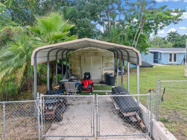 2205 DIXIE AVENUE, Punta Gorda, FL 33950