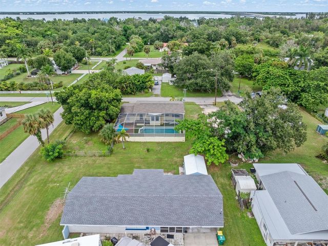 2205 DIXIE AVENUE, Punta Gorda, FL 33950