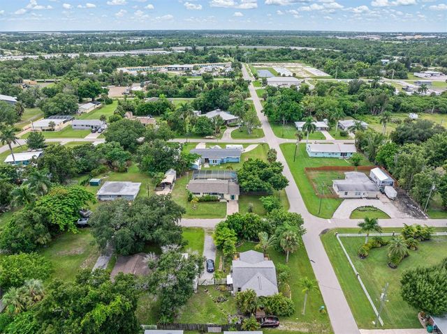 2205 DIXIE AVENUE, Punta Gorda, FL 33950