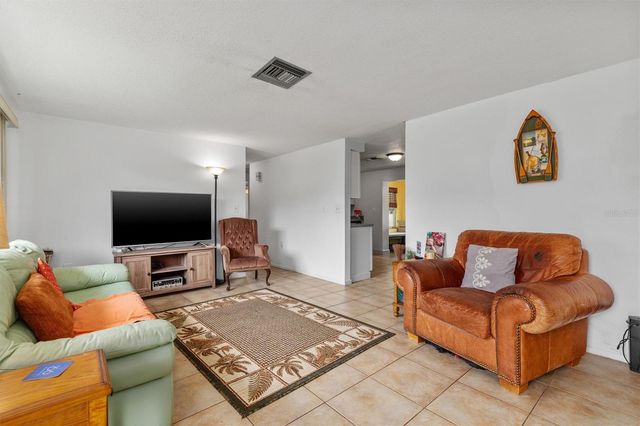 2205 DIXIE AVENUE, Punta Gorda, FL 33950