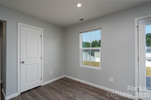 8021 Bruce Street, Charlotte, NC 28215