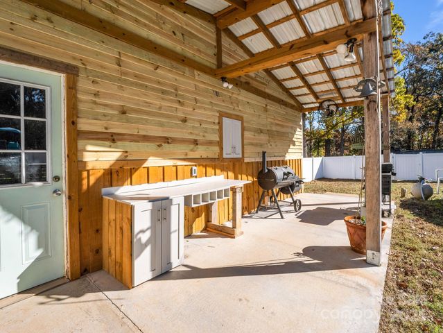 187 E High Road, Bostic, NC 28018