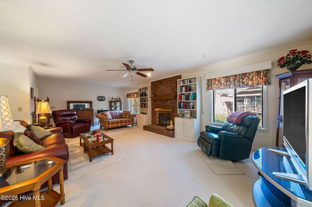 310 Gregory Road, Wilmington, NC 28405