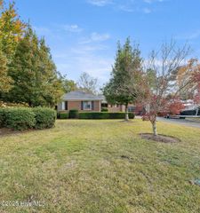 310 Gregory Road, Wilmington, NC 28405