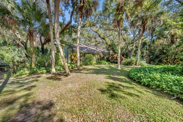 9207 N 166th Way N, Jupiter, FL 33478