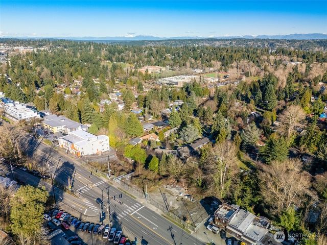 10400 10504 Lake City Way NE, Seattle, WA 98125