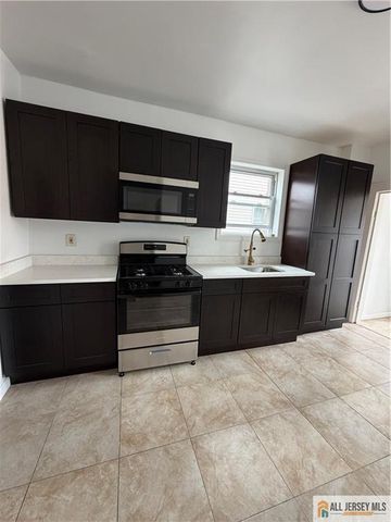 350 Summit Avenue, Perth Amboy, NJ 08861