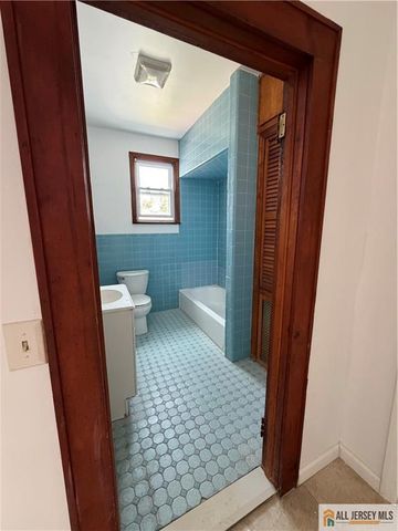 350 Summit Avenue, Perth Amboy, NJ 08861
