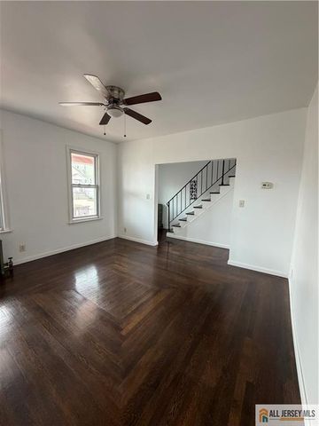350 Summit Avenue, Perth Amboy, NJ 08861