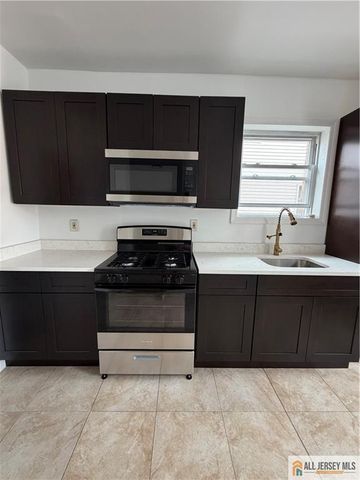 350 Summit Avenue, Perth Amboy, NJ 08861