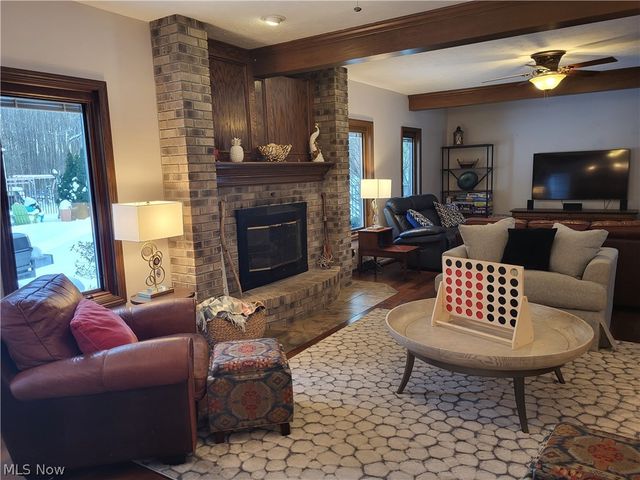 1882 Meadow Drive, Hinckley, OH 44233