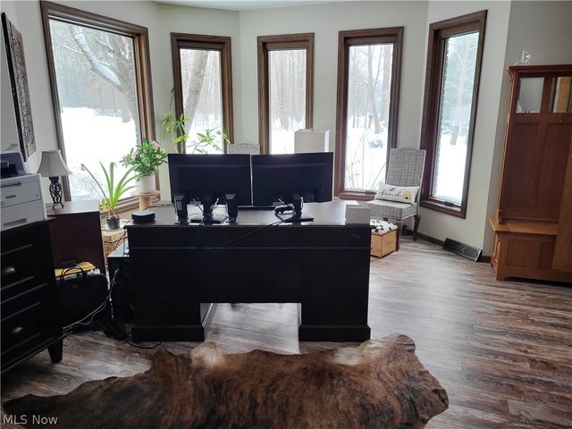 1882 Meadow Drive, Hinckley, OH 44233