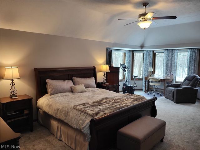 1882 Meadow Drive, Hinckley, OH 44233