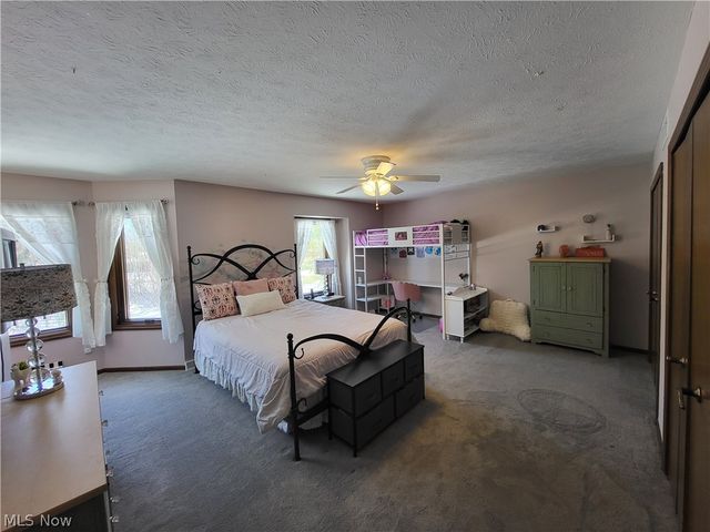 1882 Meadow Drive, Hinckley, OH 44233