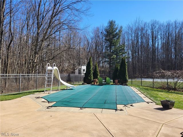 1882 Meadow Drive, Hinckley, OH 44233